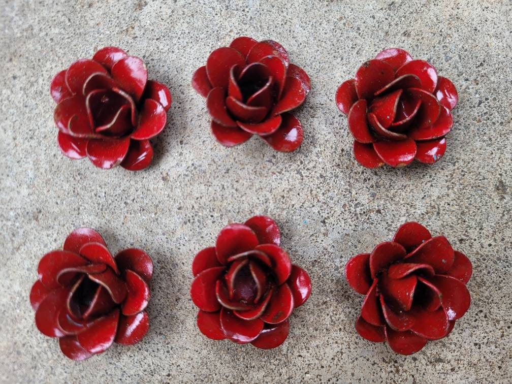 Mini Metal Rusty Red Roses - Set of 6
