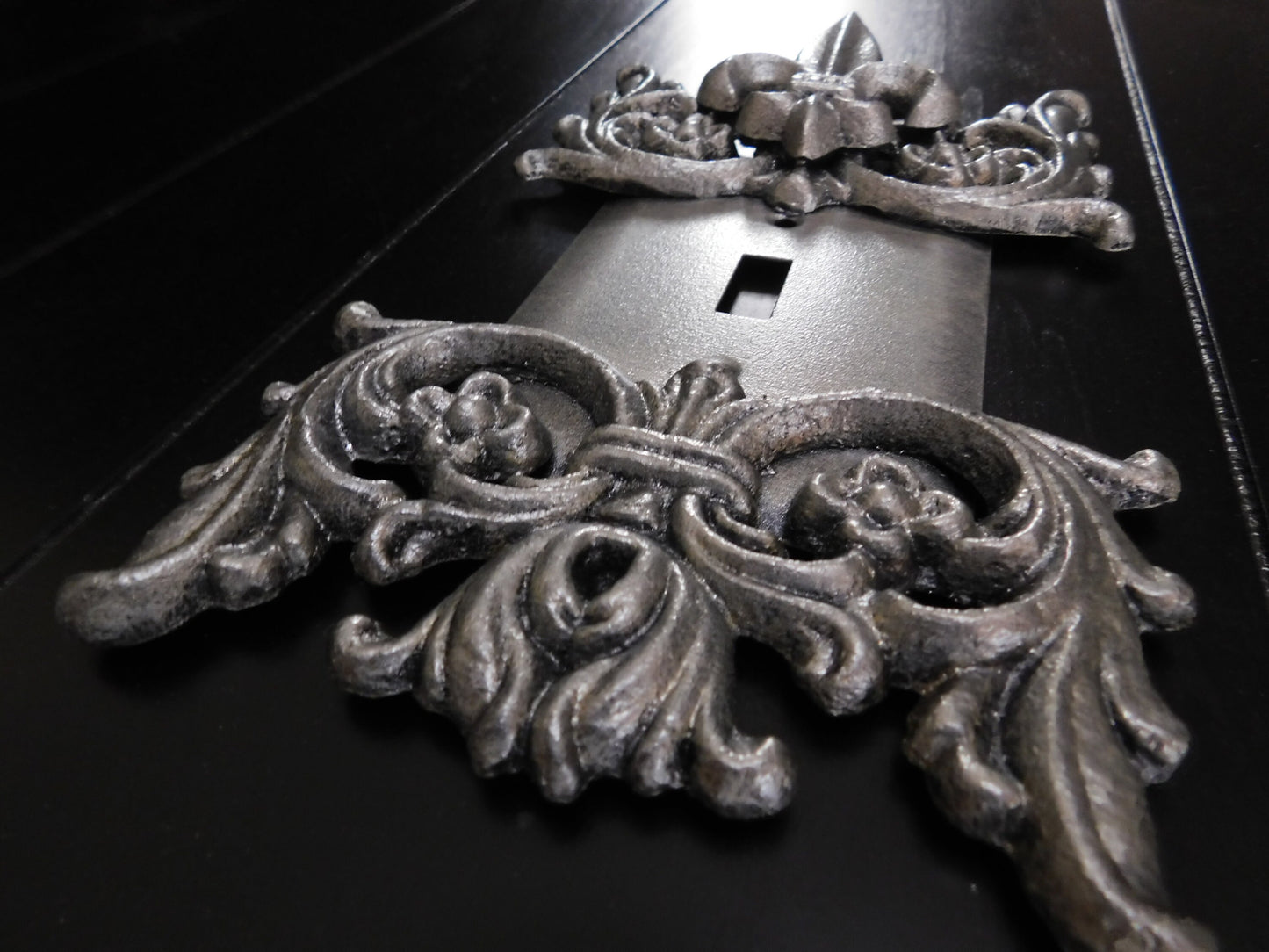 One Toggle Metal Light Switch Cover Plate - PICK YOUR COLOR - Single toggle Fleur de Lis switch cover. Original design. French Country
