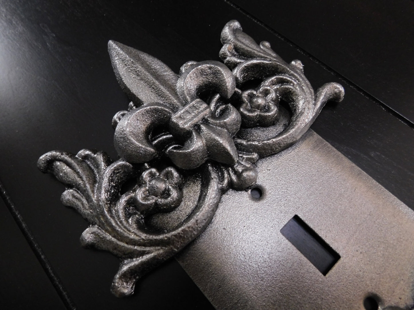 One Toggle Metal Light Switch Cover Plate - PICK YOUR COLOR - Single toggle Fleur de Lis switch cover. Original design. French Country