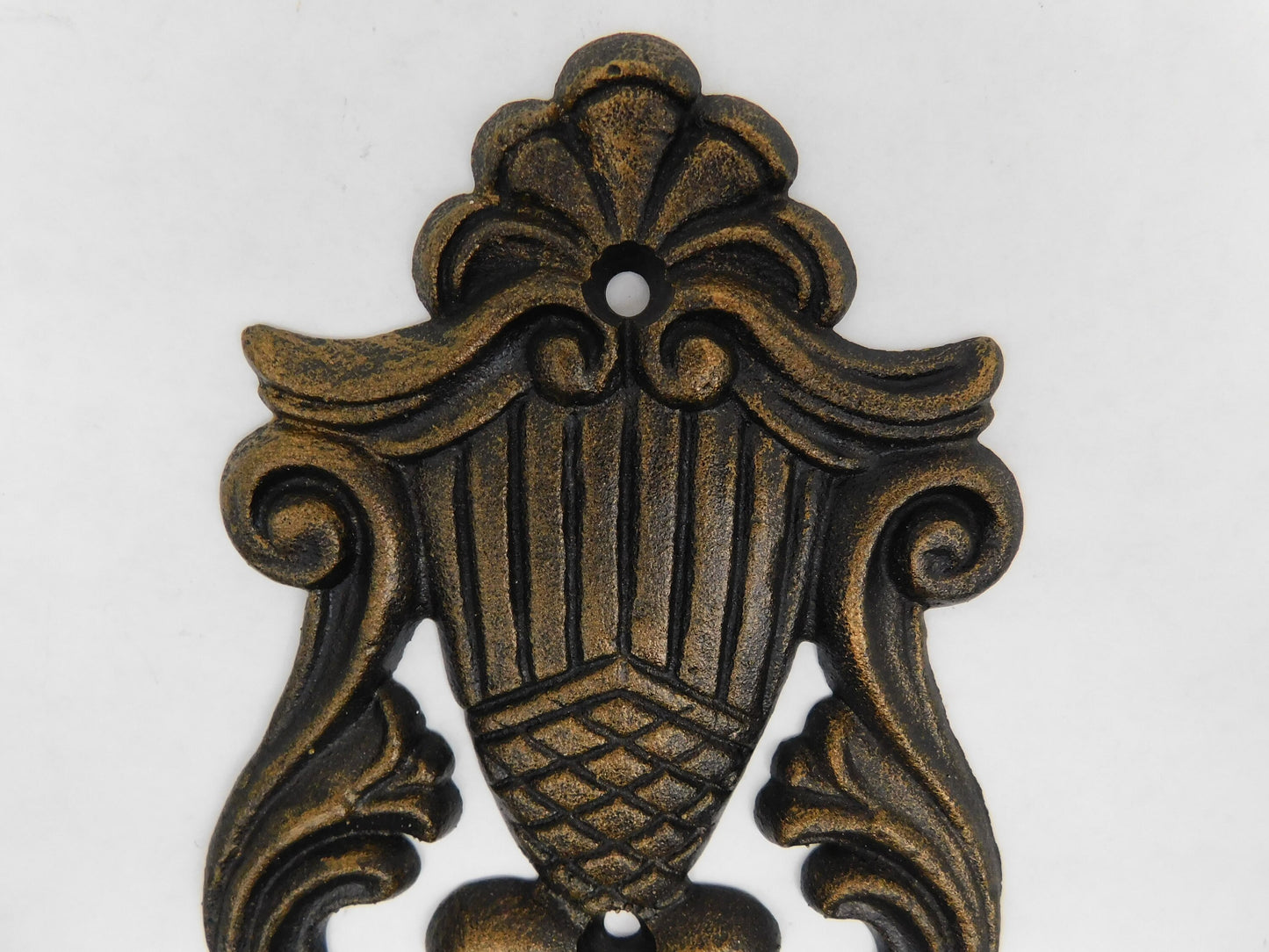 Shield Medieval Towel Ring |PICK YOUR COLOR | Iron Towel Hanger | Metal Bathroom Fixture | Tuscan Old World Bath Hardware | Fleurdelisjunkie