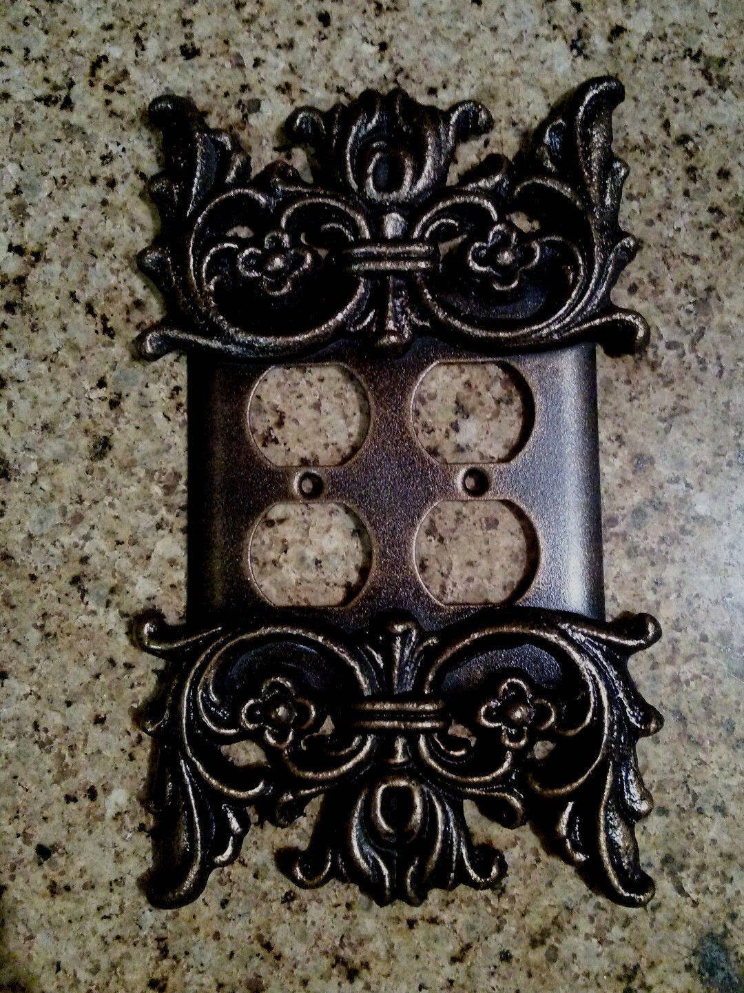 Metal Double Outlet Plate | PICK YOUR COLOR | Switch plate | Plug Switchplate | Plug Cover | Outlet Cover Plate | FleurDeLisJunkie