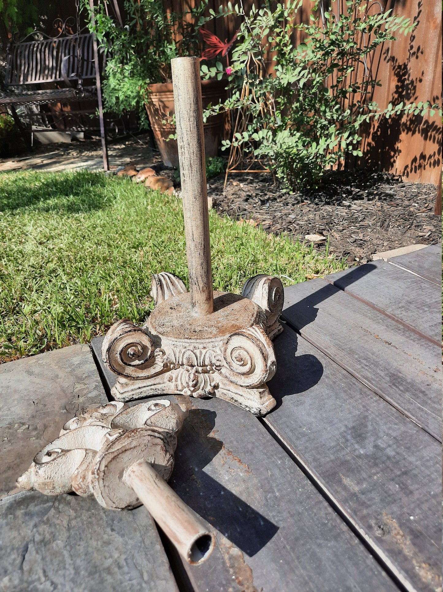 Paper Towel Holder with Fleur de Lis Top, PICK YOUR COLOR, Old World, Tuscan Kitchen | Fleur de Lis | French Country decor FleurDeLisJunkie