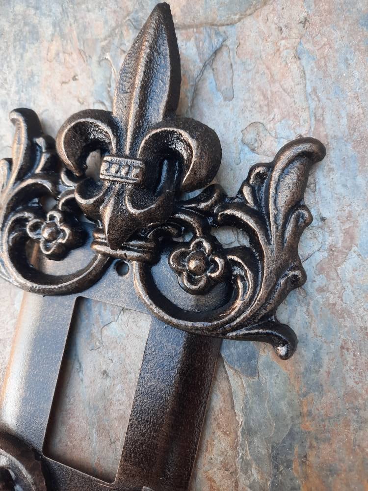 Single Rocker Switch Plate | PICK YOUR COLOR | Fleur De Lis | French Country | Lighting | Wall Art | Light Switch Cover| FleurDeLisJunkie