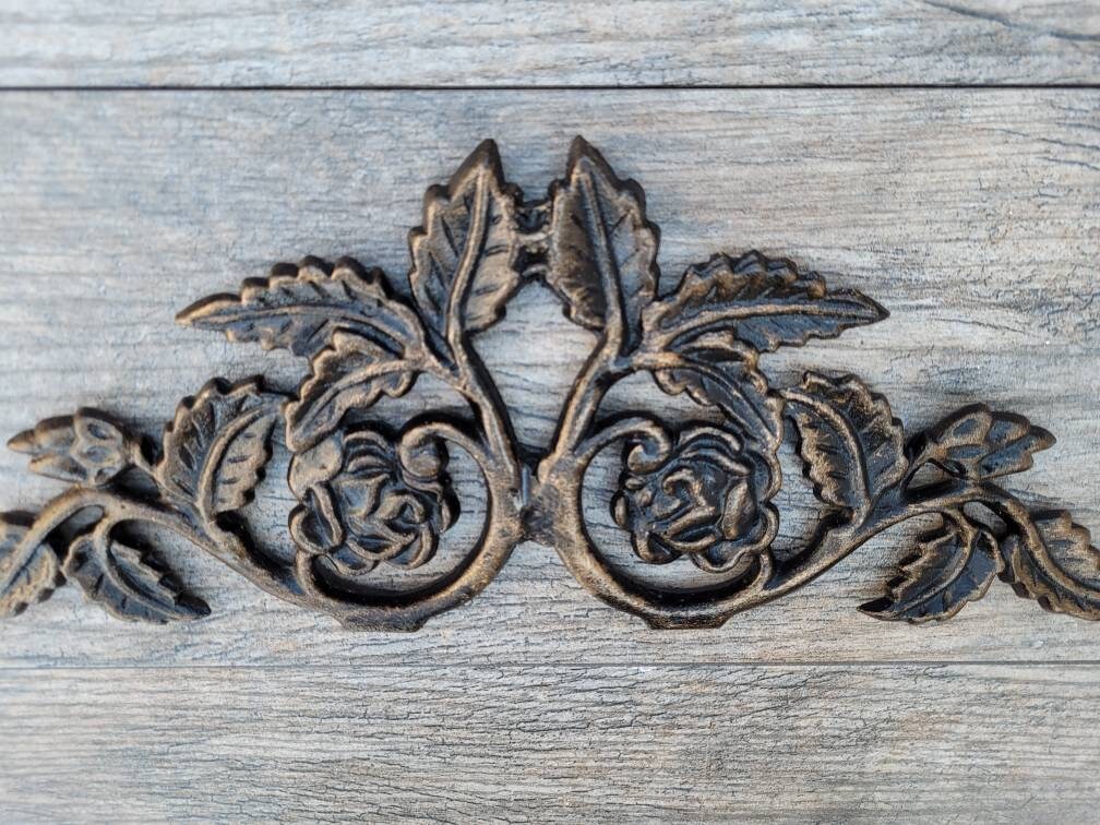 Iron Over door Topper Rose Pediment | PICK YOUR COLOR | Metal Old World Victorian Kitchen Cabinet Hardware | Wall Plaque | FleurDeLisJunkie