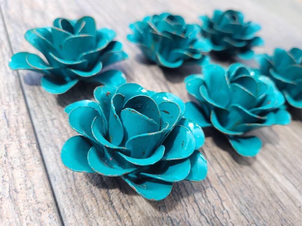 Small Metal Roses | Set of 6 | Rusty Roses | Farmhouse | FREE USA SHIPPING | FleurDeLisJunkie | Supplies | Western | Craft supplies | Iron