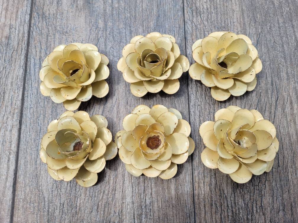 Small Metal Roses | Set of 6 | Rusty Roses | Farmhouse | FREE USA SHIPPING | FleurDeLisJunkie | Supplies | Western | Craft supplies | Iron