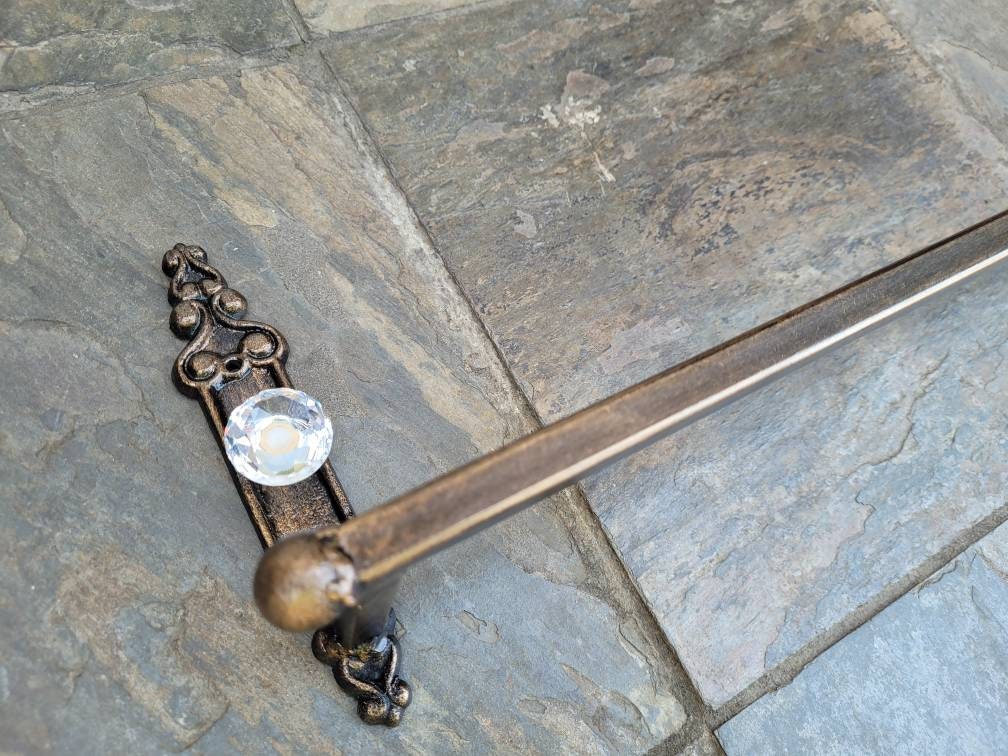 Metal Towel Bar with Crystal look vintage door knob style. PICK YOUR COLOR. Bathrooom fixture, bath accessory, original design. Tuscan