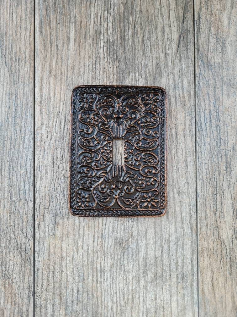 Single Toggle Metal Switch Plate Cover, PICK YOUR COLOR, One Toggle Light Switchplate, Tuscan Old World Fleur de Lis Decor, Royal