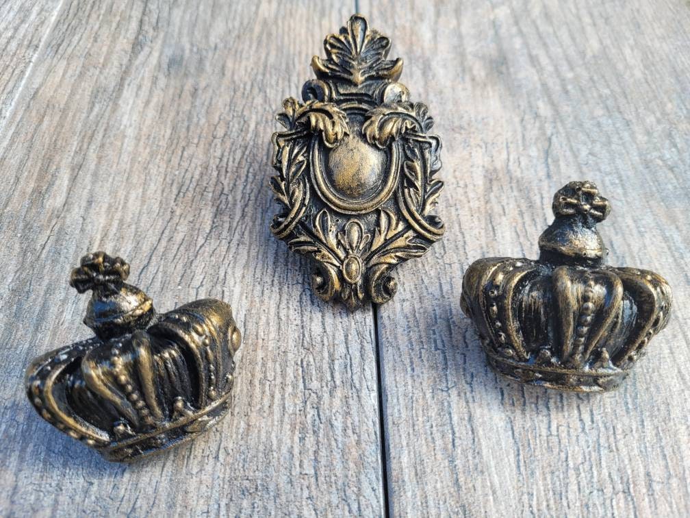SET of 3 Shield and Crown Candle Pins | PICK your COLOR | Candle Picks | Old World Tuscan Decor Gifts Crown Medieval Fleur de Lis Royal