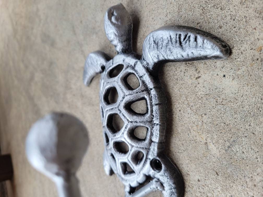 Sea Turtle Toilet Paper Holder, TP Holder, Toilet Tissue Holder, Nature, Wall Hook, Beach Cottage, Lake house bathroom decor, Bath fixture