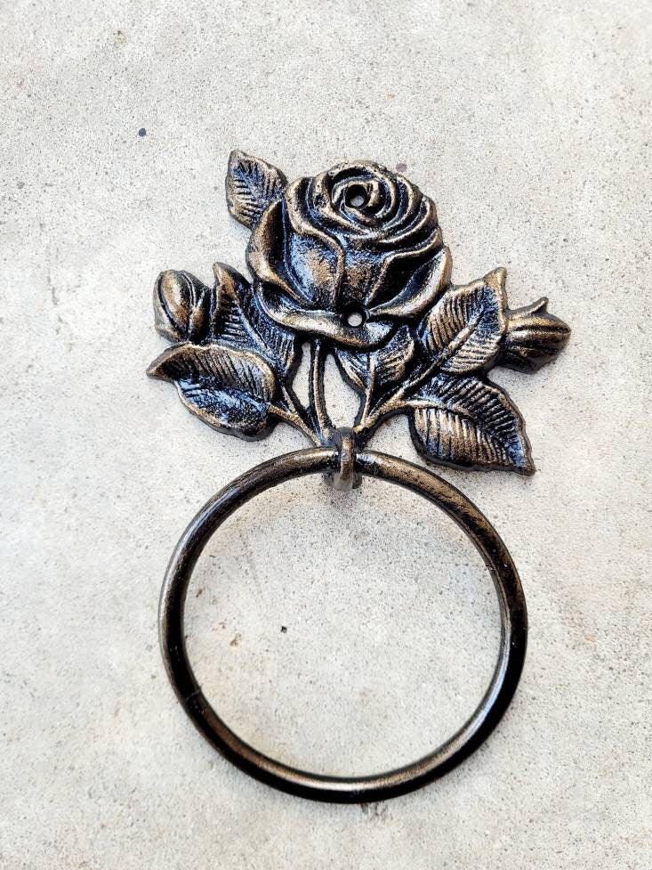 Rose Towel Ring | Medallion | Pick Your Color and Size | Cast Iron Towel Ring | Towel Hanger | Shabby Chic Bathroom | Victorian Vintage look
