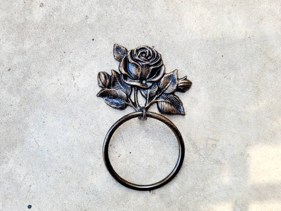 Rose Towel Ring | Medallion | Pick Your Color and Size | Cast Iron Towel Ring | Towel Hanger | Shabby Chic Bathroom | Victorian Vintage look