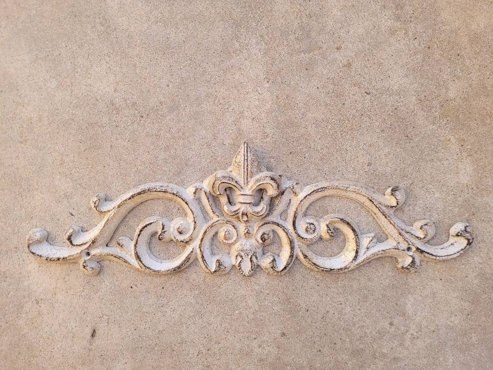 Fleur De Lis Topper Metal - PICK YOUR COLOR - 15.5"Wall Plaque Valance, Old World, Tuscan Metal Art, Cabinet Hardware, Kitchen, Bathroom