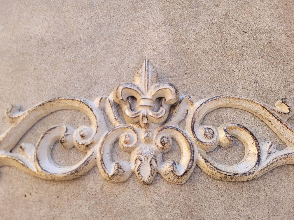 Fleur De Lis Topper Metal - PICK YOUR COLOR - 15.5"Wall Plaque Valance, Old World, Tuscan Metal Art, Cabinet Hardware, Kitchen, Bathroom