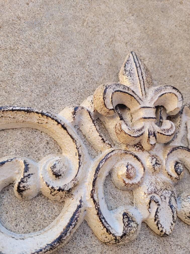 Fleur De Lis Topper Metal - PICK YOUR COLOR - 15.5"Wall Plaque Valance, Old World, Tuscan Metal Art, Cabinet Hardware, Kitchen, Bathroom