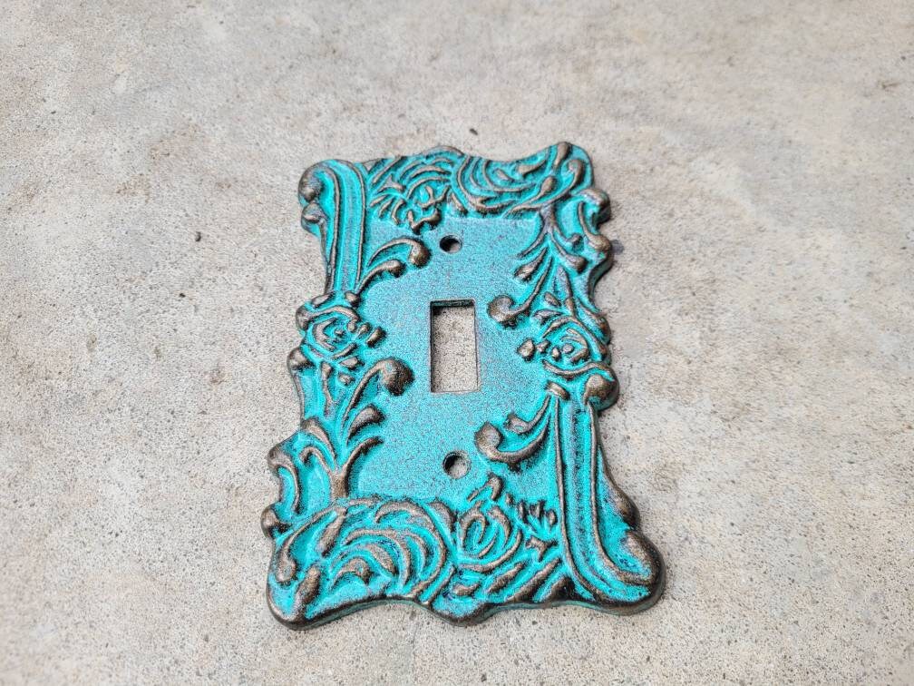 Single Toggle Metal Switch Plate Cover, One Toggle Light Switchplate, Fleur de Lis Decor, Antique Turquoise, Boho. Bohemian Victorian