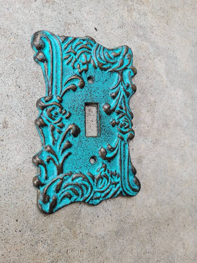 Single Toggle Metal Switch Plate Cover, One Toggle Light Switchplate, Fleur de Lis Decor, Antique Turquoise, Boho. Bohemian Victorian