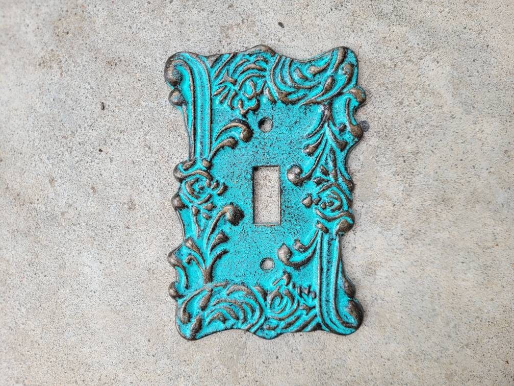 Single Toggle Metal Switch Plate Cover, One Toggle Light Switchplate, Fleur de Lis Decor, Antique Turquoise, Boho. Bohemian Victorian