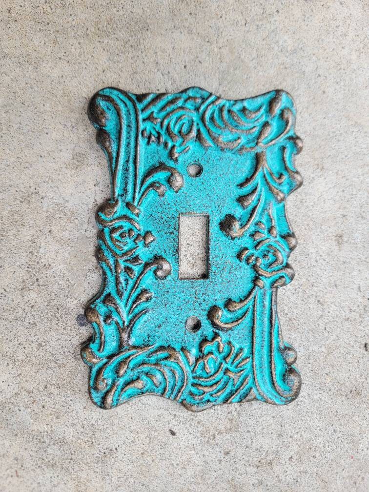 Single Toggle Metal Switch Plate Cover, One Toggle Light Switchplate, Fleur de Lis Decor, Antique Turquoise, Boho. Bohemian Victorian