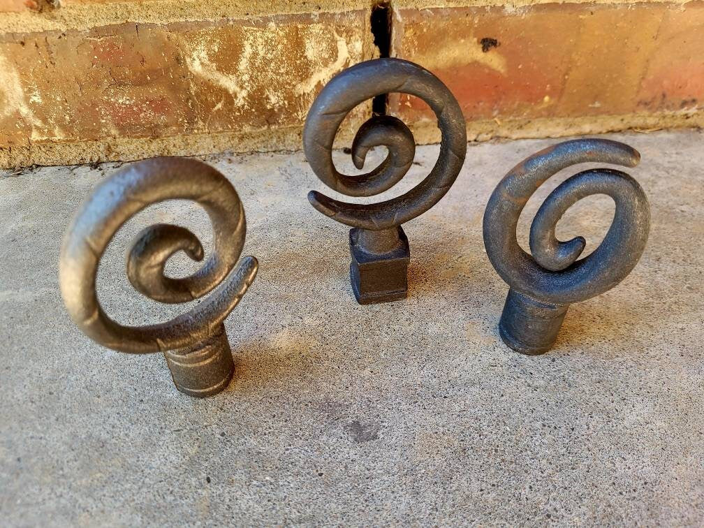 THREE Contemporary Modern Swirl Spear Finials Trio | Fence Decor | PICK your COLOR | Hardware Garden Decor Supplies Finial Rail Top Set 3