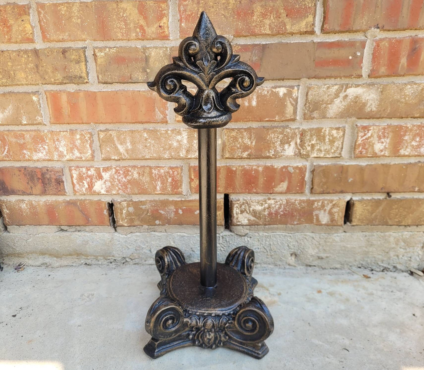 Paper Towel Holder with Fleur de Lis Top, PICK YOUR COLOR, Tuscan Kitchen | Fleur de Lis | French Country | FleurDeJunkie