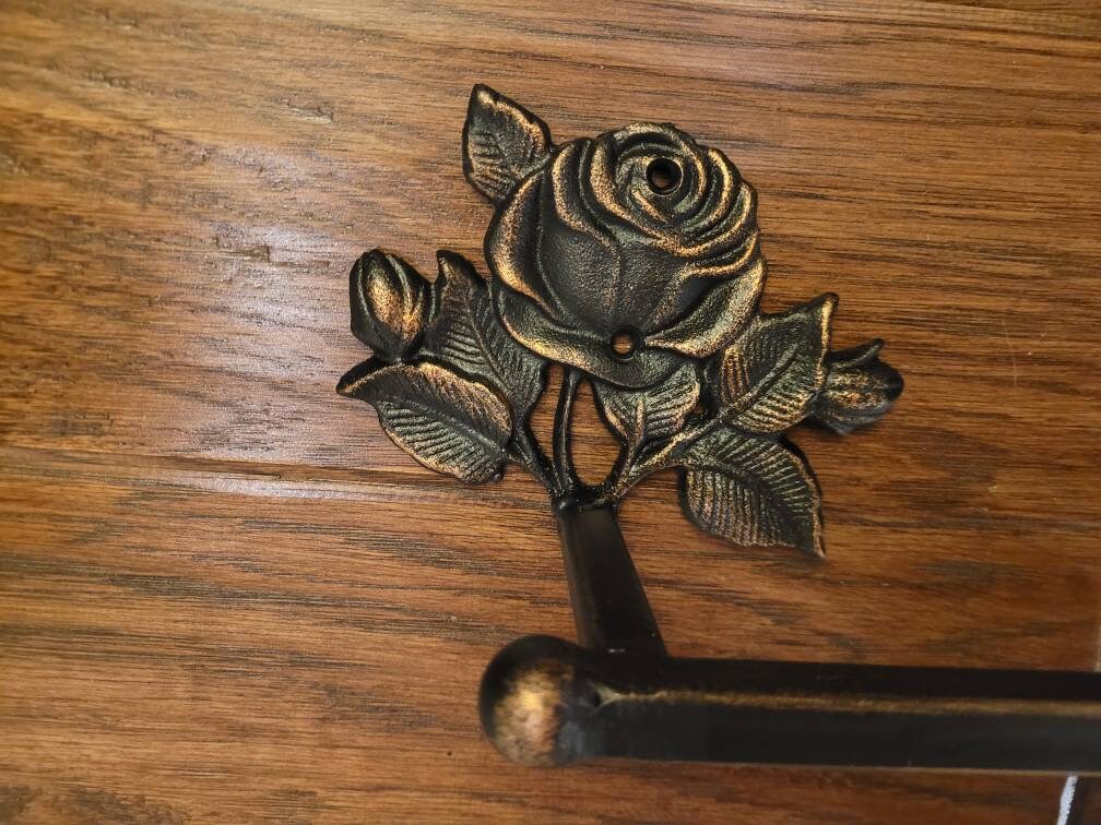 Metal Towel Bar with rose medallions. Bathrooom fixture, hand painted and handmade. Iron Bath towel bar.
