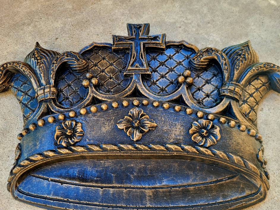 Crown Wall Plaque | PICK YOUR COLOR | Castle Medieval | Old World Decor | King | FleurDeLisJunkie | Queen | Wall Crown | Royal | Princess