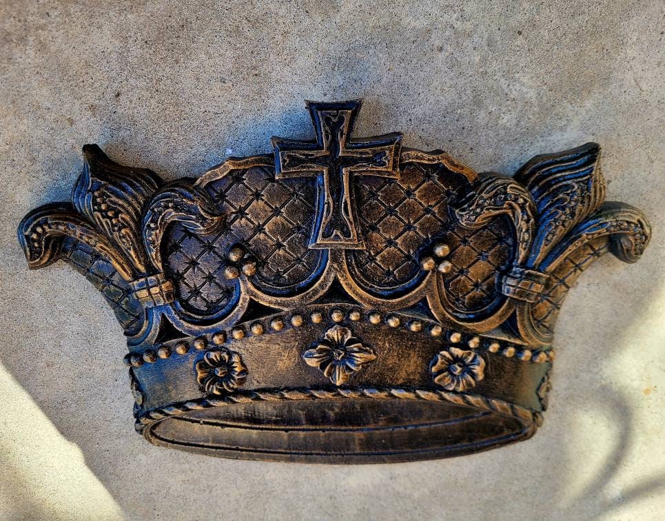Crown Wall Plaque | PICK YOUR COLOR | Castle Medieval | Old World Decor | King | FleurDeLisJunkie | Queen | Wall Crown | Royal | Princess