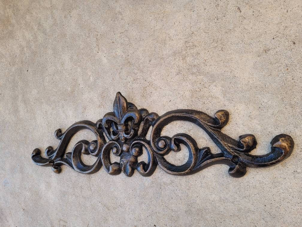 Fleur De Lis Topper Metal - PICK YOUR COLOR - 15.5"Wall Plaque Valance, Old World, Tuscan Metal Art, Cabinet Hardware, Kitchen, Bathroom