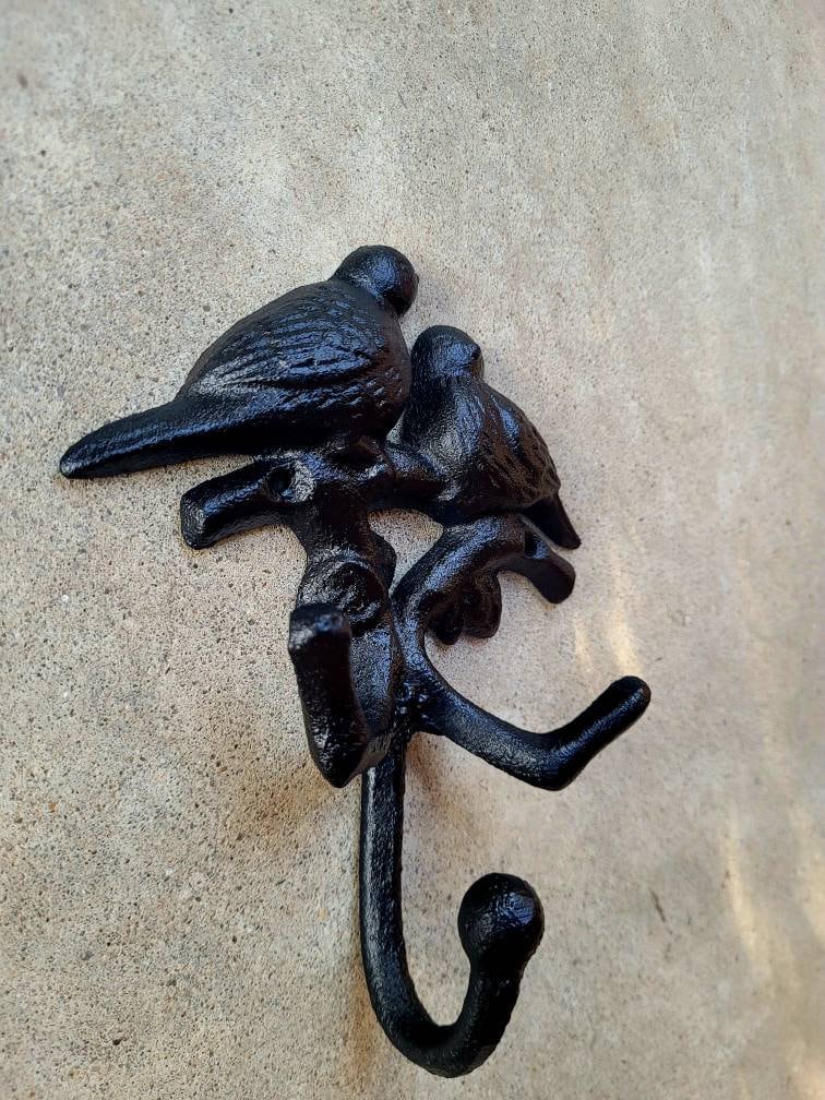 Birds Wall Hooks - PICK YOUR COLOR - Love Birds Coat Hook, Towel hook, Hat Rack, Jewelry Hook, Organization Iron wall decor. Nature bathroom
