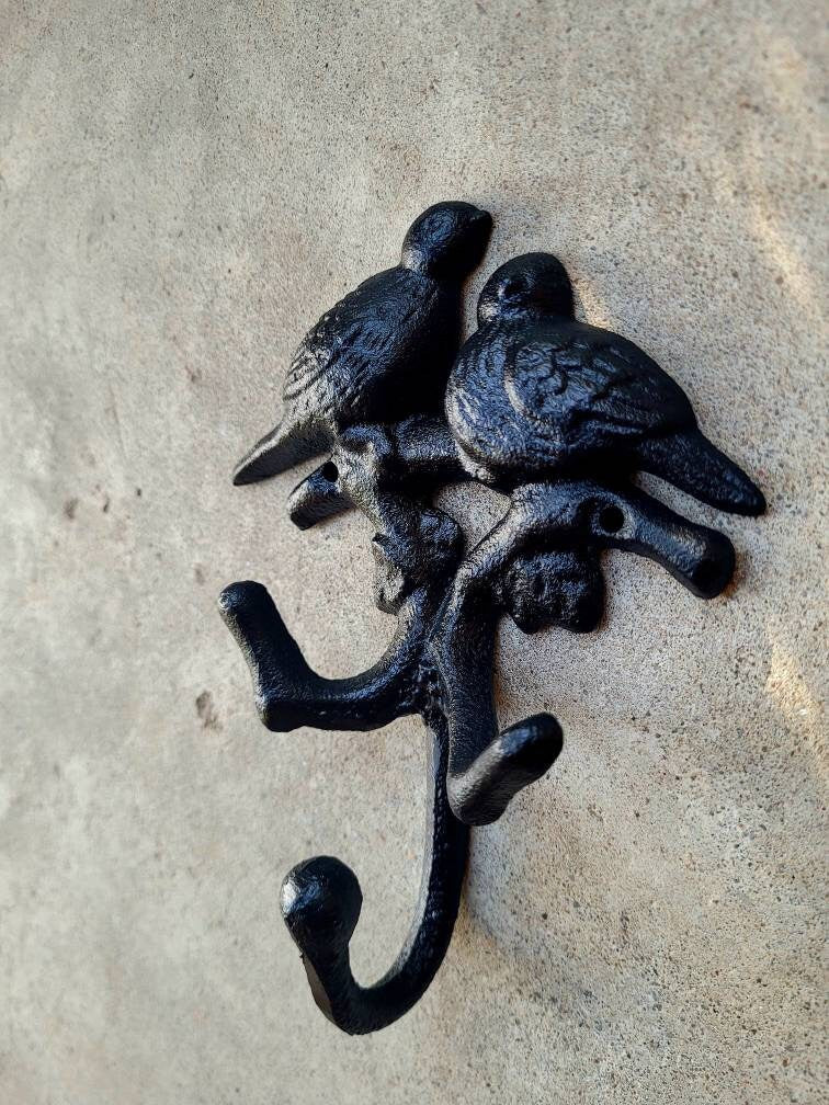 Birds Wall Hooks - PICK YOUR COLOR - Love Birds Coat Hook, Towel hook, Hat Rack, Jewelry Hook, Organization Iron wall decor. Nature bathroom