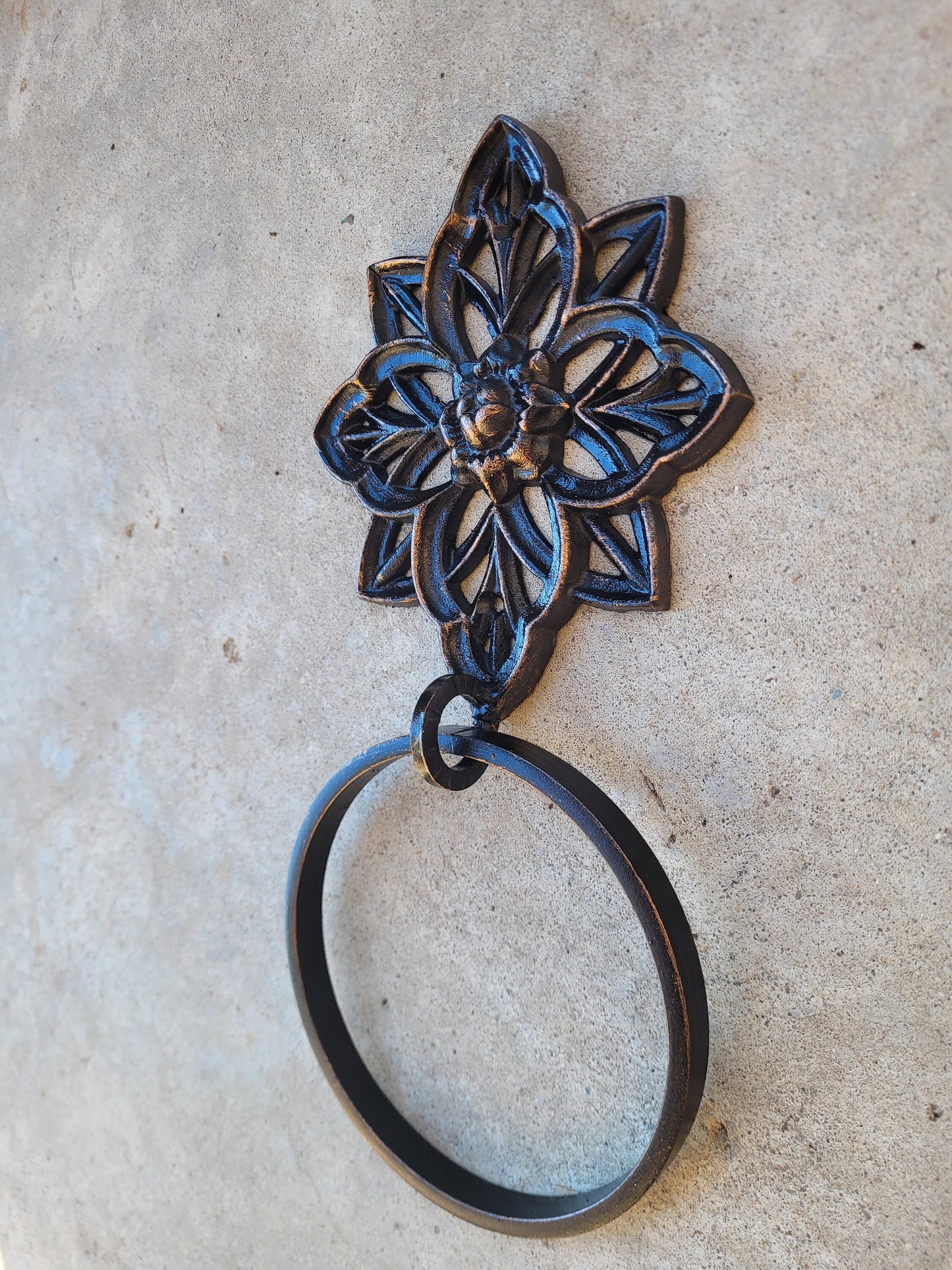 Oil Rubbed Bronze Towel Ring | Medallion | Pick Your Color | Cast Iron Towel Ring | Towel Hanger | Shabby Chic Bathroom | Fleurdelisjunkie