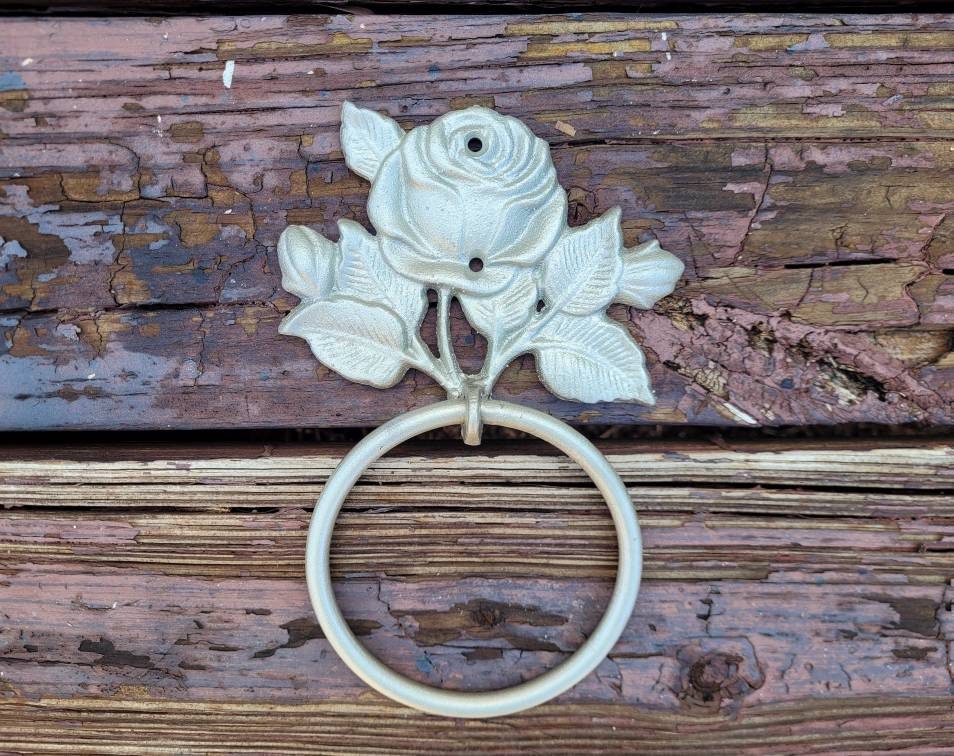 Rose Towel Ring | Medallion | Pick Your Color and Size | Cast Iron Towel Ring | Towel Hanger | Shabby Chic Bathroom | Victorian Vintage look