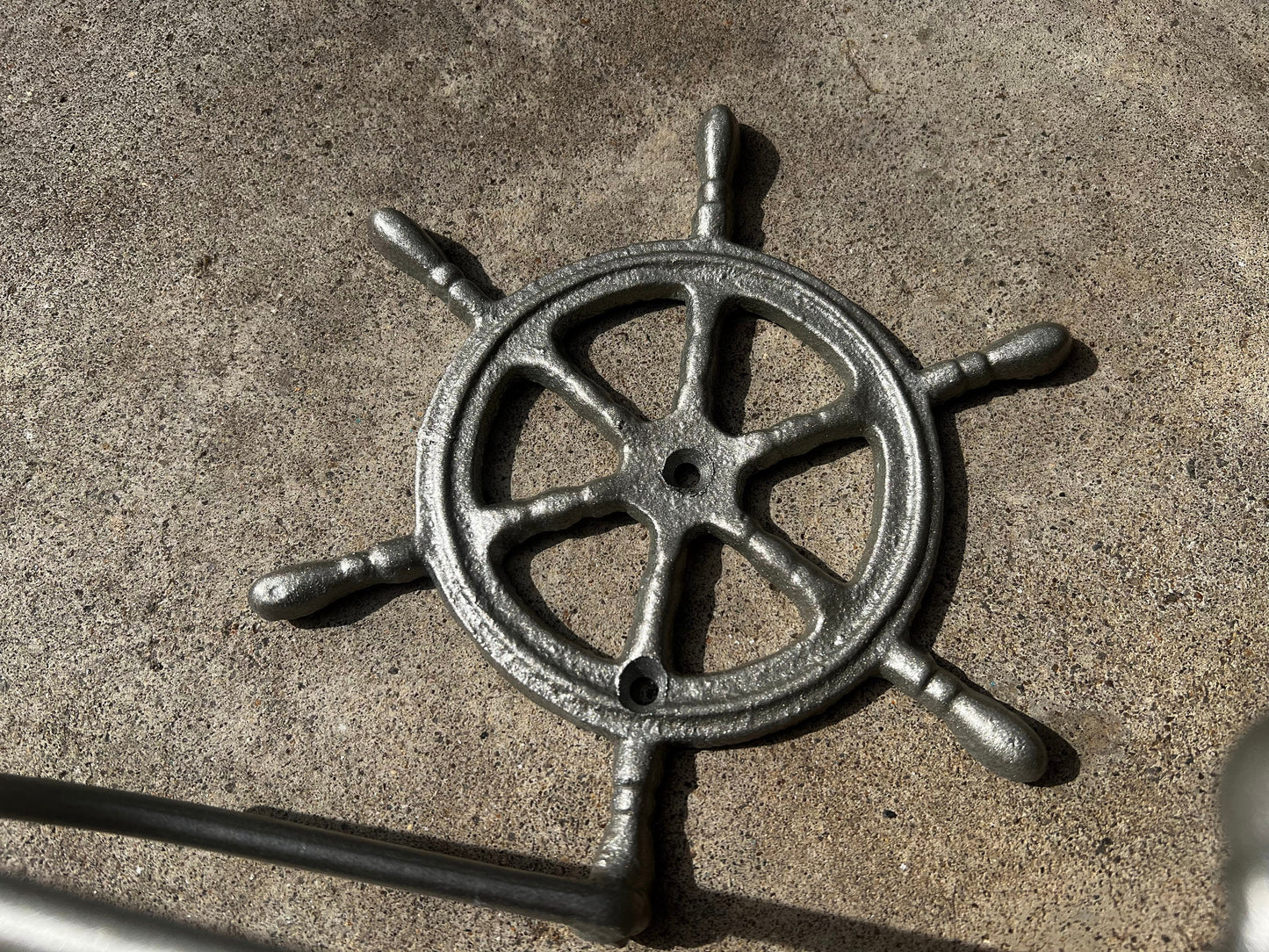 Ship Wheel Toilet Paper Holder, PICK your COLOR, TP Holder, Toilet Tissue Holder, Boat Wall Hook, Beach Cottage, Lake house bathroom decor,