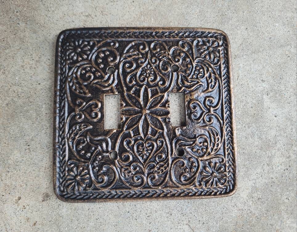 Double Toggle Light Switch Plate Cover, PICK YOUR COLOR, Cast Iron Two Toggle Switchplate, Switch Plate Cover, Wall Decor, Fleur de lis