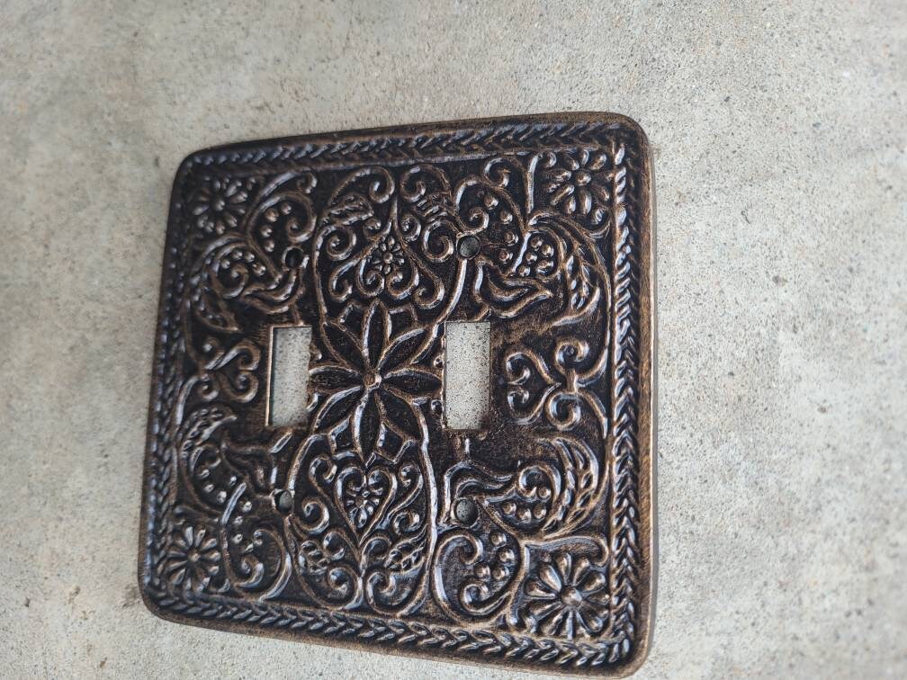 Double Toggle Light Switch Plate Cover, PICK YOUR COLOR, Cast Iron Two Toggle Switchplate, Switch Plate Cover, Wall Decor, Fleur de lis
