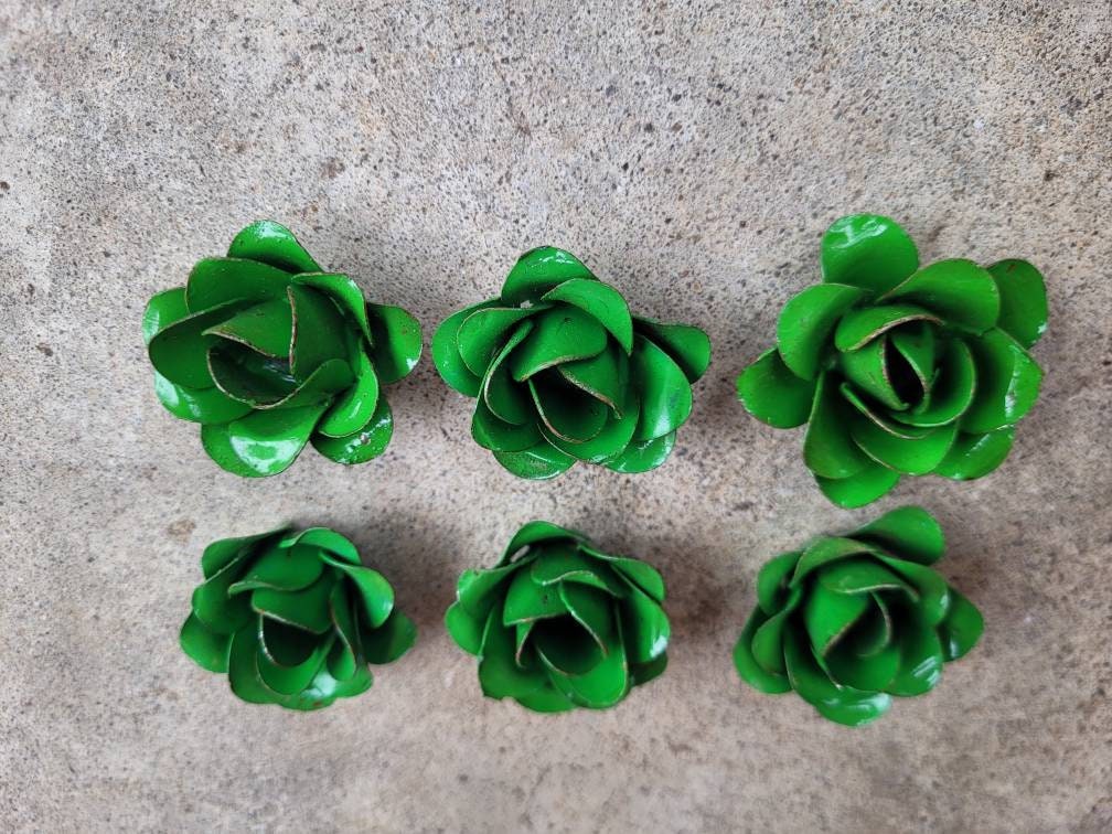 Small Metal Roses | Set of 6 | True green | Rustic | Farmhouse | FREE USA SHIPPING | FleurDeLisJunkie | Supplies | Western | craft supplies
