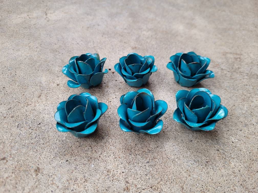 Small Metal Roses | Set of 6 | Turquoise | Rustic | Farmhouse | FREE USA SHIPPING | FleurDeLisJunkie | Supplies | Western | craft supplies