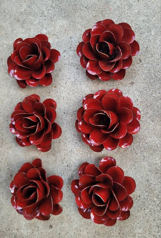 Small Metal Roses | Set of 6 | Red Roses | Farmhouse | FREE USA SHIPPING | FleurDeLisJunkie | Supplies | Western | Craft supplies | Iron
