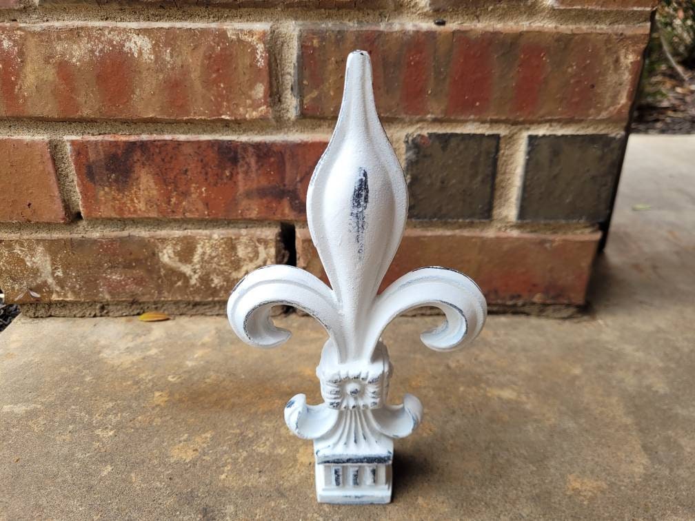Fleur de lis cast iron finial | PICK YOUR COLOR | fence top finial | tabletop decor | craft supplies | Decorative bottle top