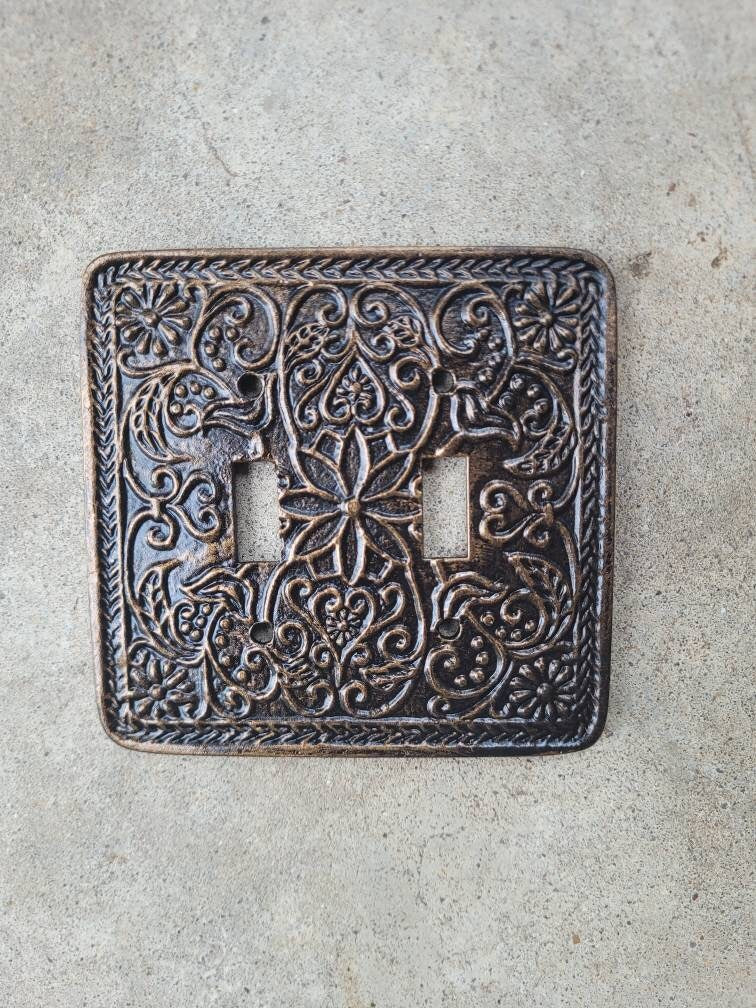 Double Toggle Light Switch Plate Cover, PICK YOUR COLOR, Cast Iron Two Toggle Switchplate, Switch Plate Cover, Wall Decor, Fleur de lis