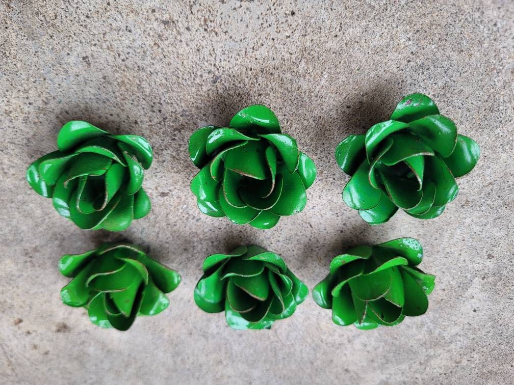 Small Metal Roses | Set of 6 | True green | Rustic | Farmhouse | FREE USA SHIPPING | FleurDeLisJunkie | Supplies | Western | craft supplies