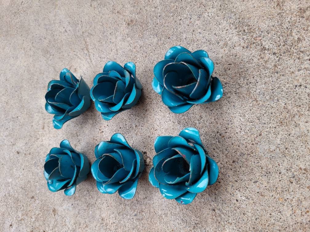 Small Metal Roses | Set of 6 | Turquoise | Rustic | Farmhouse | FREE USA SHIPPING | FleurDeLisJunkie | Supplies | Western | craft supplies