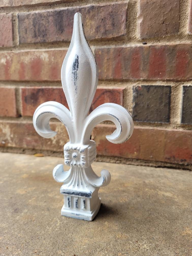 Fleur de lis cast iron finial | PICK YOUR COLOR | fence top finial | tabletop decor | craft supplies | Decorative bottle top