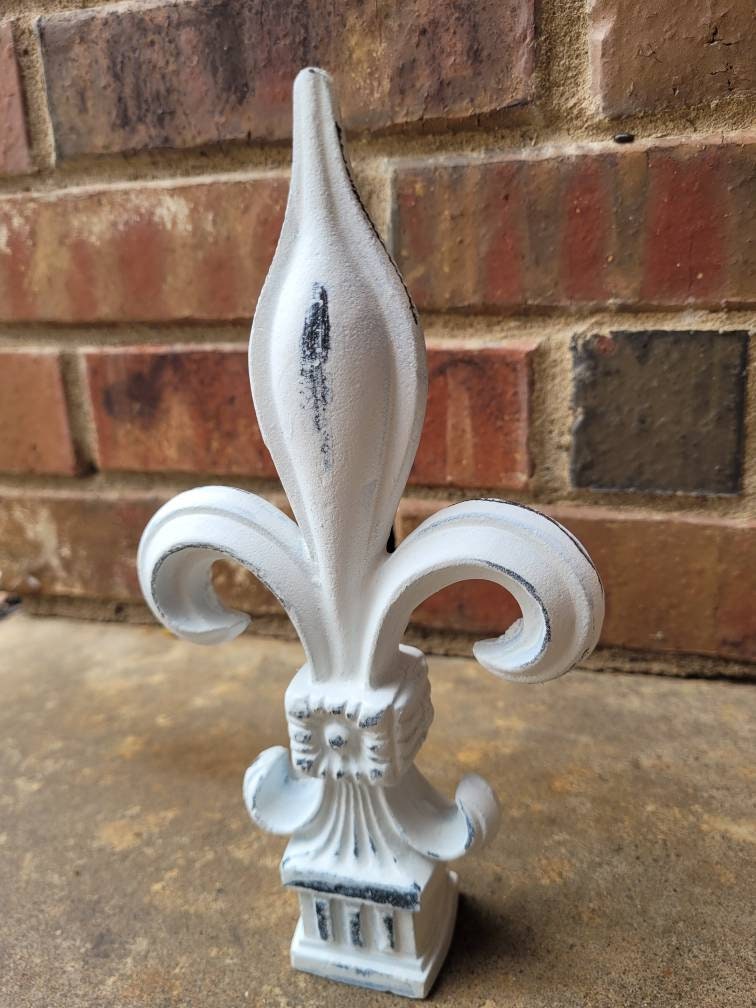 Fleur de lis cast iron finial | PICK YOUR COLOR | fence top finial | tabletop decor | craft supplies | Decorative bottle top