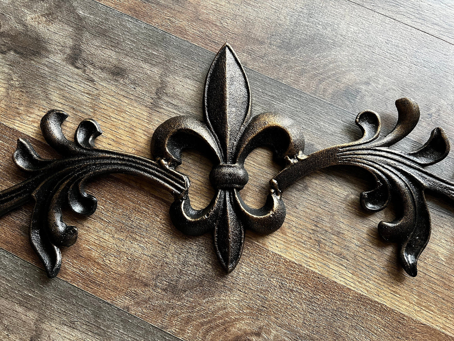 Cast Iron Fleur de Lis Topper | PICK YOUR COLOR | Pediment French | Wrought Iron Decor | French Country | Metal Art | Valance | Fleurs