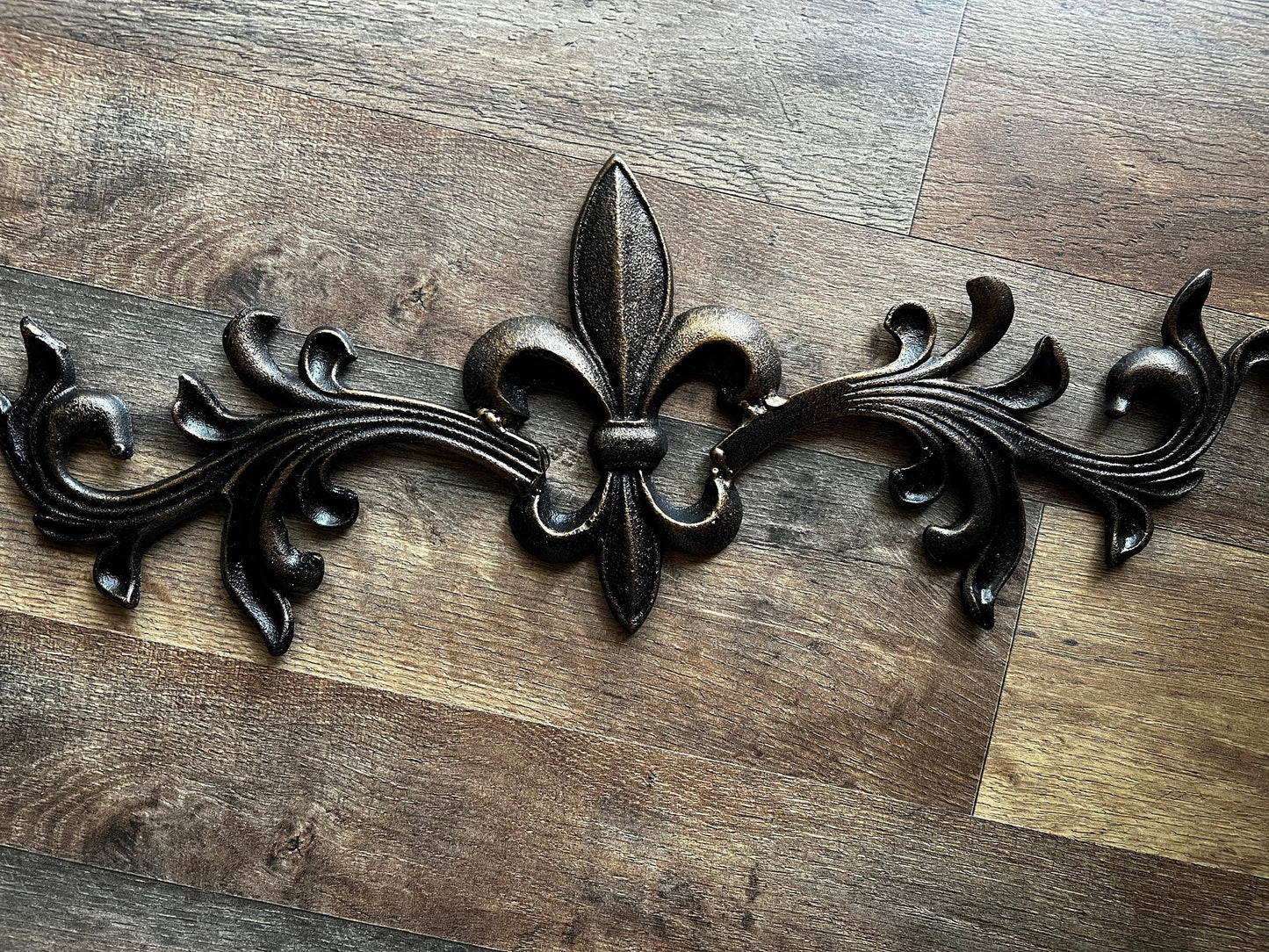 Cast Iron Fleur de Lis Topper | PICK YOUR COLOR | Pediment French | Wrought Iron Decor | French Country | Metal Art | Valance | Fleurs