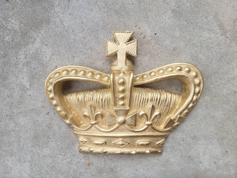 Crown Wall Plaque Decor | PICK YOUR COLOR | Castle | Medieval | Old World | King | FleurDeLisJunkie | Queen | Wall Crown | Royal | Princess