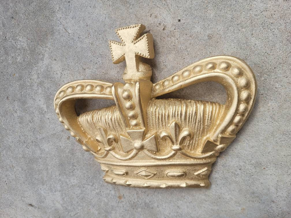 Crown Wall Plaque Decor | PICK YOUR COLOR | Castle | Medieval | Old World | King | FleurDeLisJunkie | Queen | Wall Crown | Royal | Princess