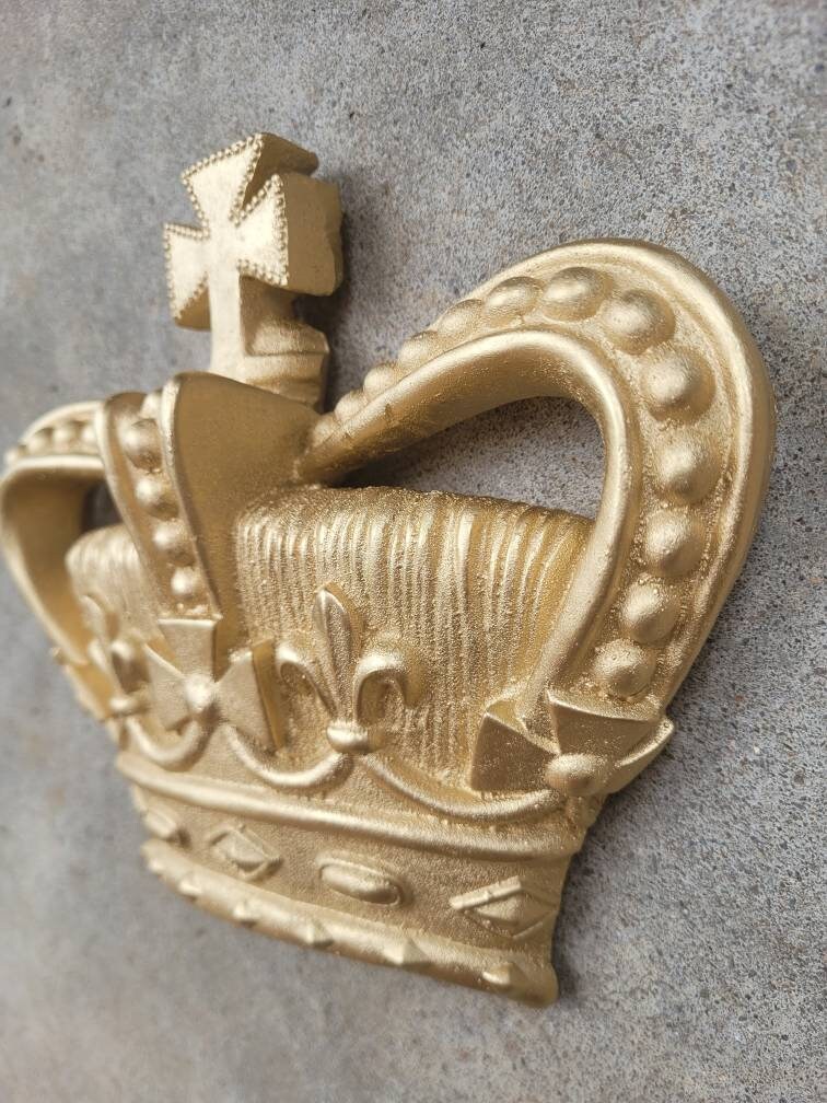 Crown Wall Plaque Decor | PICK YOUR COLOR | Castle | Medieval | Old World | King | FleurDeLisJunkie | Queen | Wall Crown | Royal | Princess